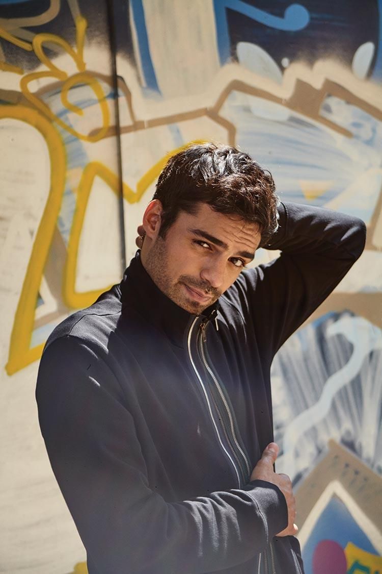 'The Gifted' Actor Sean Teale is TV's Hottest Newcomer