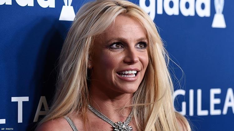 Britney Spears’s GLAAD Awards Look Made Out of Placemats—We See You ...