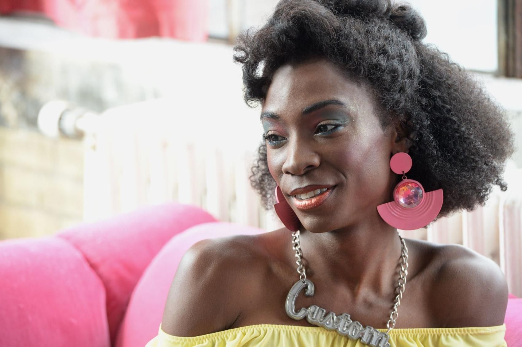 Angelica Ross, Pose