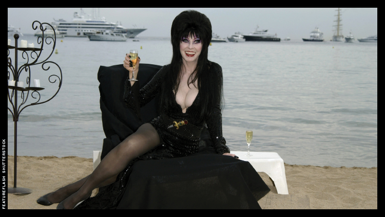 Elvira, 2003, Photocall for Elvira's Haunted Hills, Cannes Film Festival